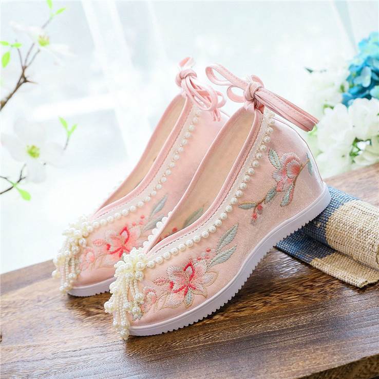 Embroidered Soft Wearing Fashion Hanfu Shoes - Pink Flowers