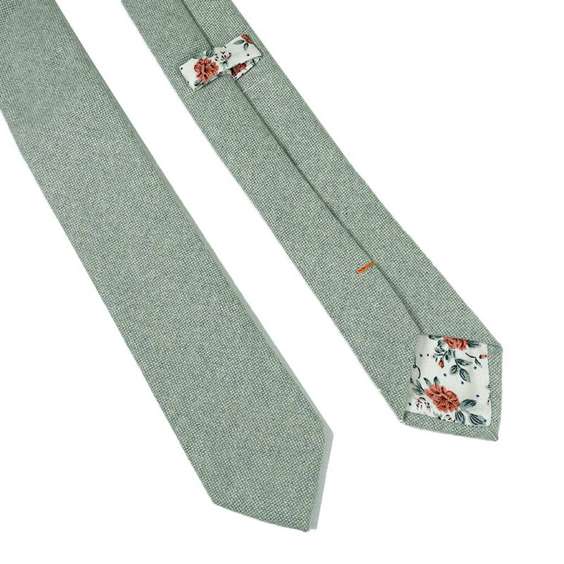 Solid Color Wool Tie with Floral Lining - Light Green