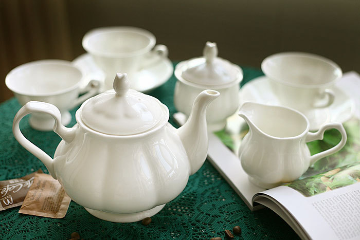 British Style Tea Set - Without gold trim