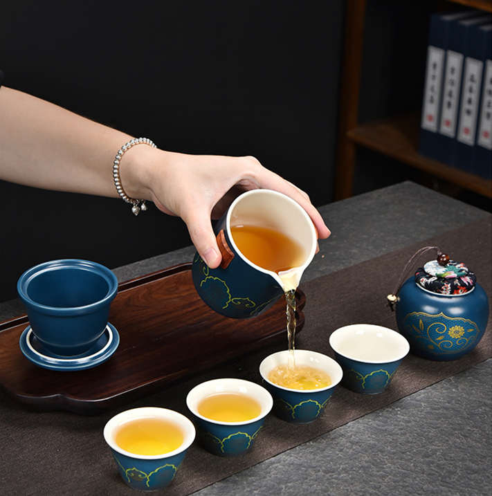 Portable Travel Tea Set - Tea Pouring