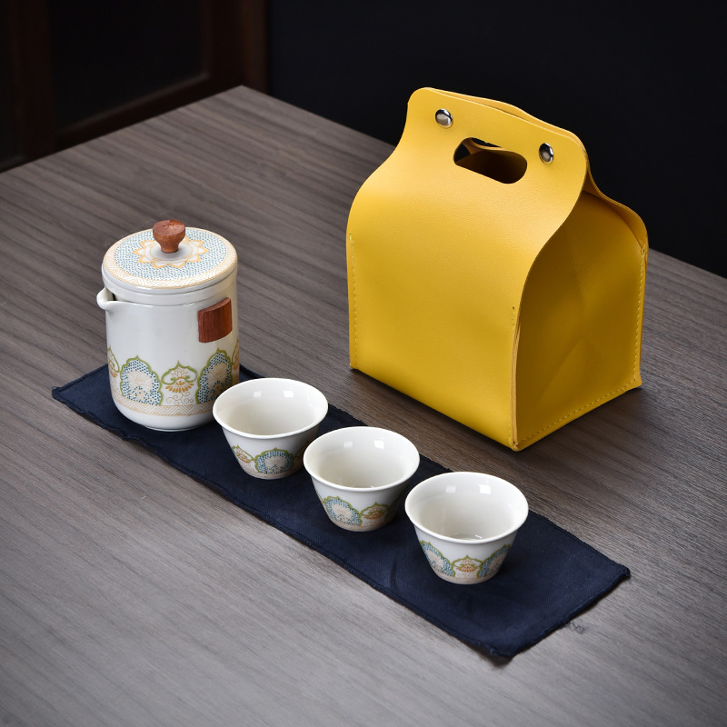 Porcelain Travel Tea Set - Kit 1 White