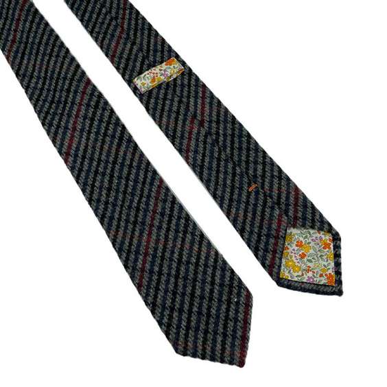 Solid Color Wool Tie with Floral Lining
