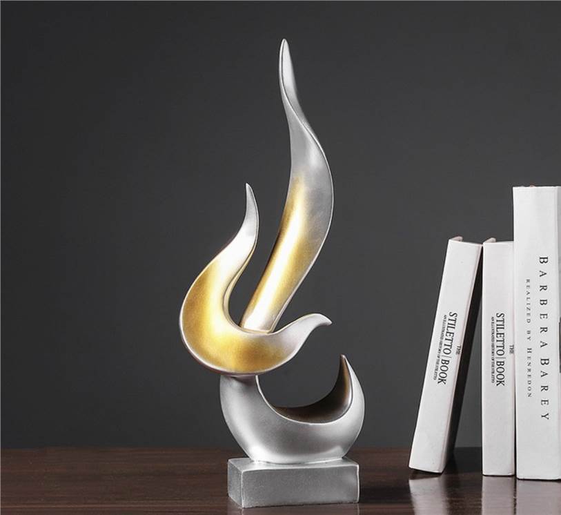 Burning Torch Resin Statue - Gradient Gold