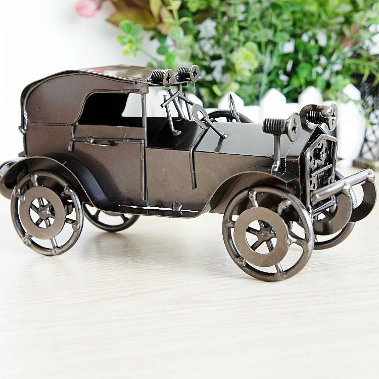 Vintage Classic Car Model - Side