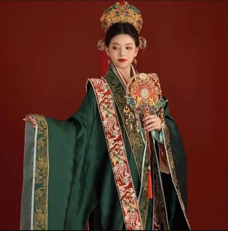 Song Style Traditional Hanfu Wedding Dress - Details of Lady Dress