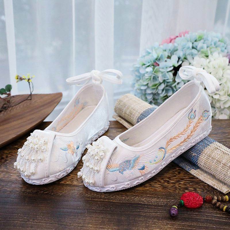 Embroidered Soft Wearing Fashion Hanfu Shoes - Red Phoenix