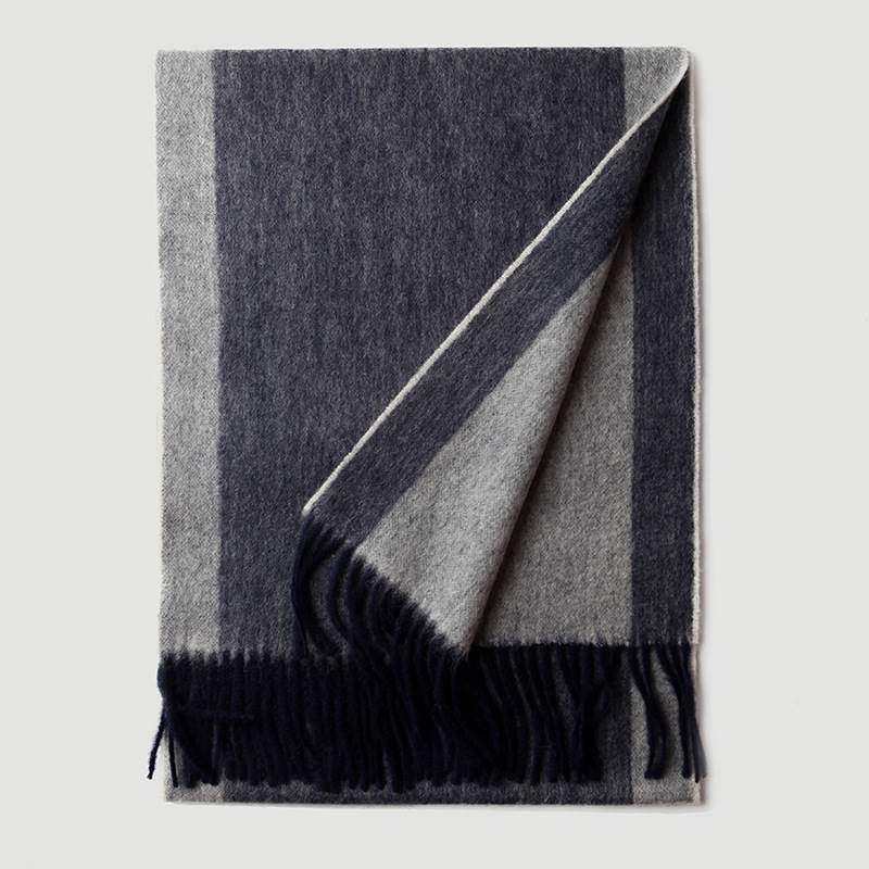 Reversible Bicolor Stripe Pattern Wool Scarf - Gray