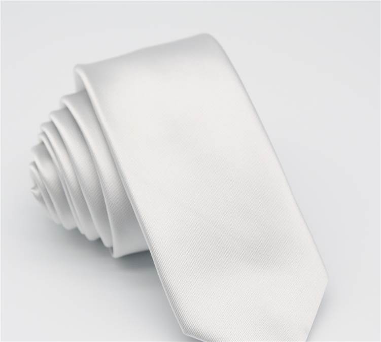 2.5 inch Solid Color Skinny Polyester Tie - White