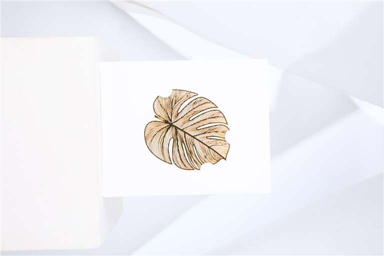 Hollowing Leaf Metal Bookmark - Gold Monstera Deliciosa Leaf